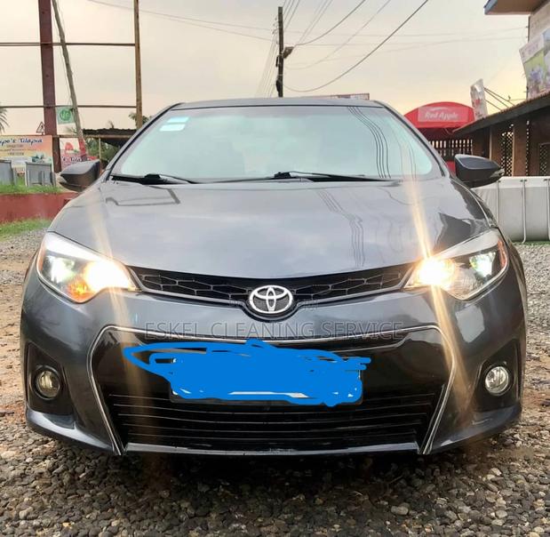 Saloon Car for Rent Come With a Driver photo 2