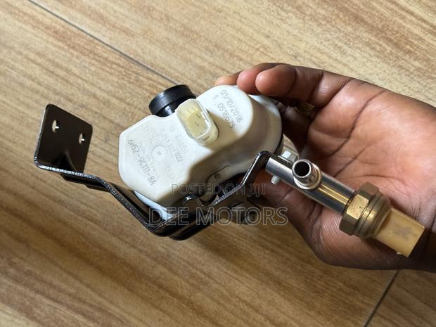 New Purge Control Valve for Land Rover Lr174757 Wtr500030