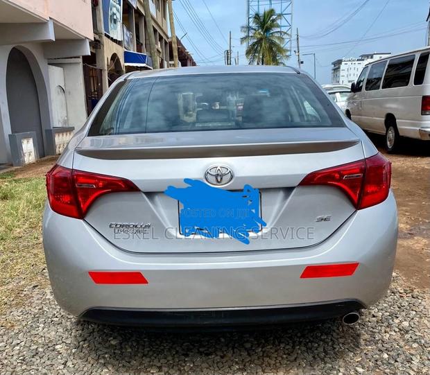 Saloon Car for Rent Come With a Driver photo 5