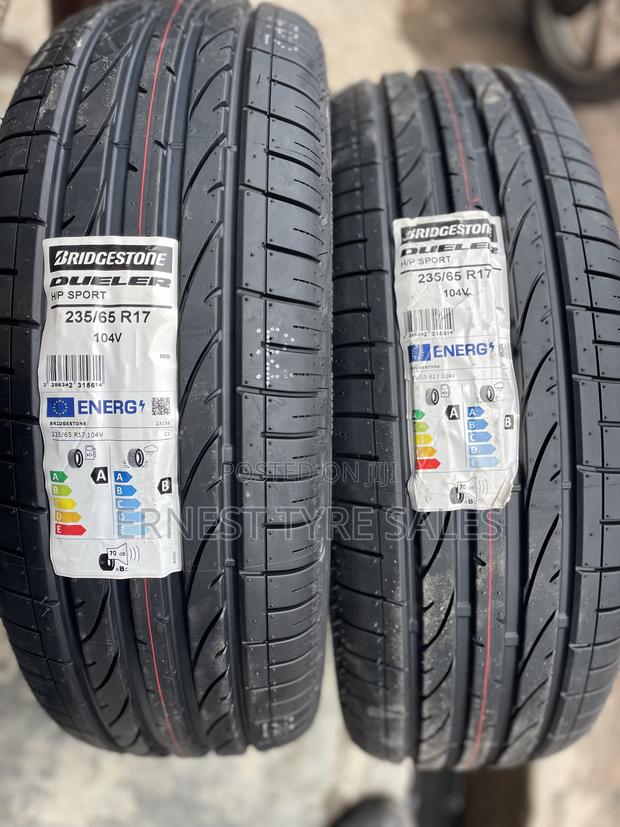 235/65r17 Bridgestone Tires photo 2