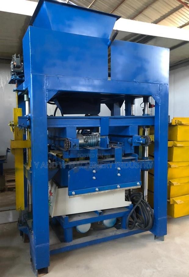 We Are Excited! Yw 4-40b Block Machine Is Out, Get It at Factory Price · Photo 3