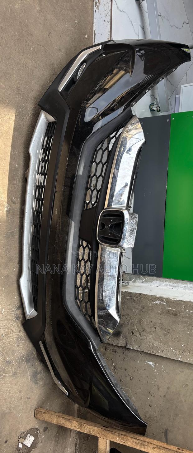 Honda CRV 2018 Front Bumper Complete Foreign Used photo 2
