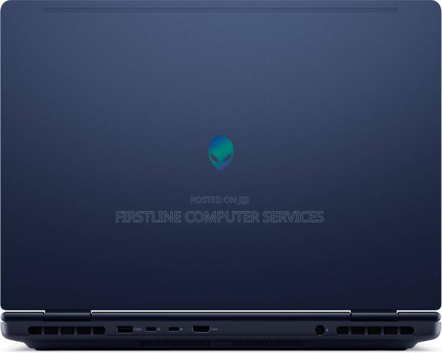 New Laptop Alienware M17x R2 8GB Intel Core Ultra 9 SSD 1T
