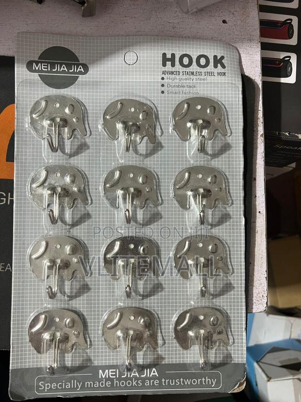 Hook Manual · Photo 3