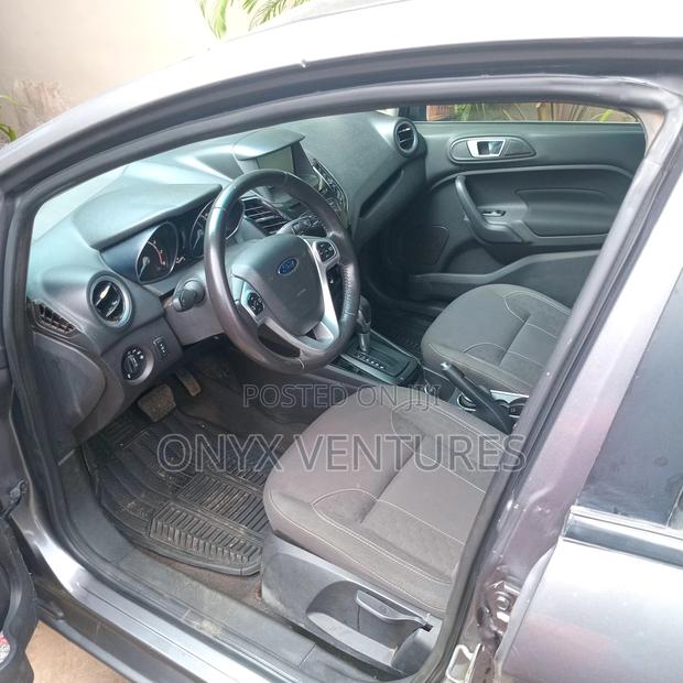 Ford Fiesta 2014 Gray