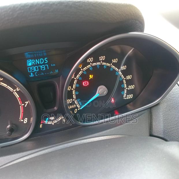 Ford Fiesta 2014 Gray