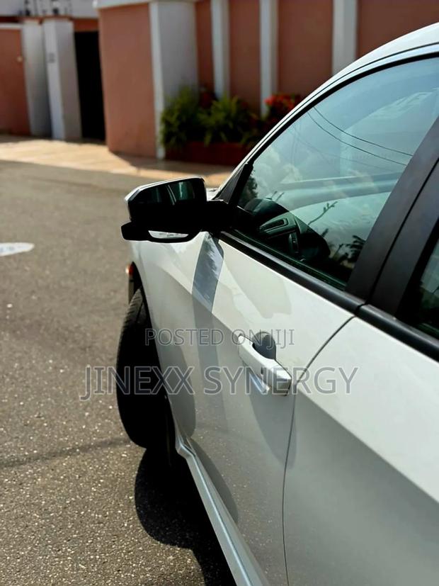 Honda Civic EX 4dr Sedan (2.0L 4cyl) 2017 White