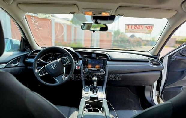 Honda Civic EX 4dr Sedan (2.0L 4cyl) 2017 White