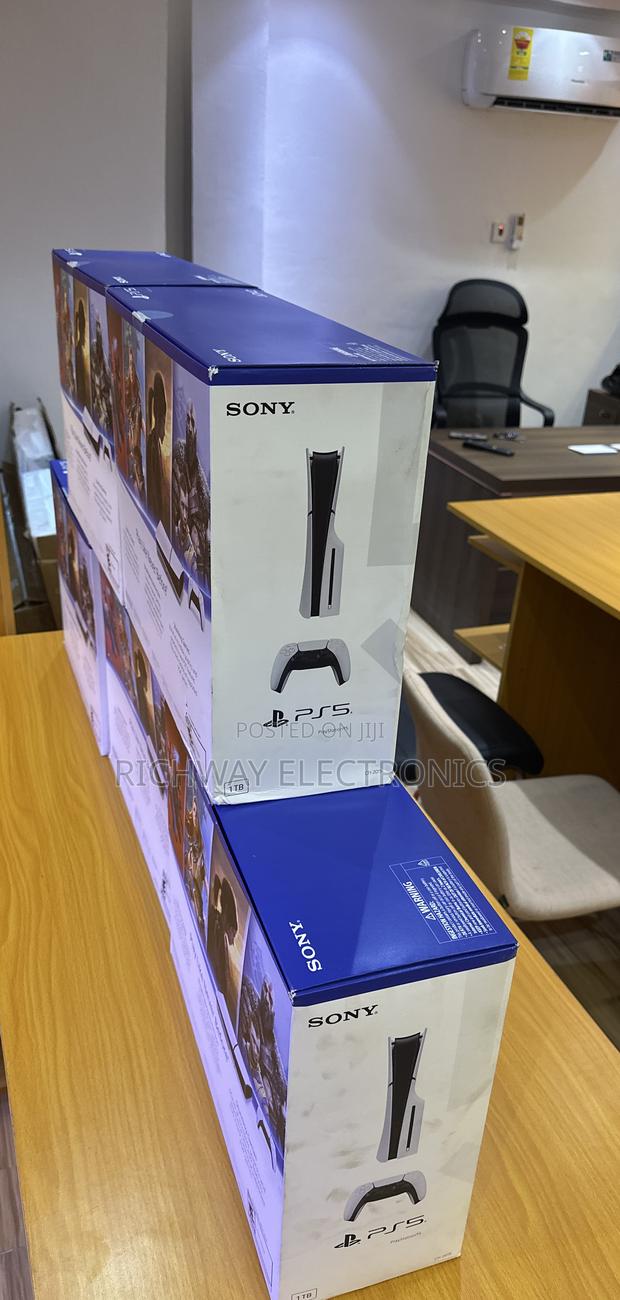 Playstation 5 Slim Standard New in Box photo 3