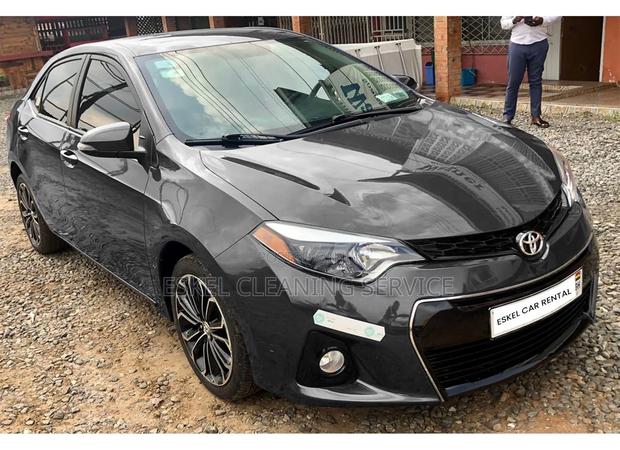 Saloon Cars for Rent Come With a Driver