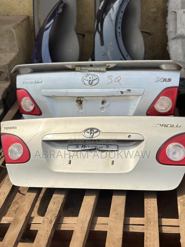 Toyota Corolla 205-2010 Boot/Tailgate photo 2