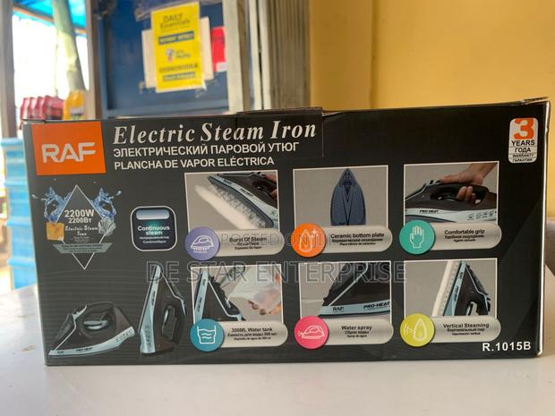 Raf 2200w Steam Iron – Heat Up. Press Down.