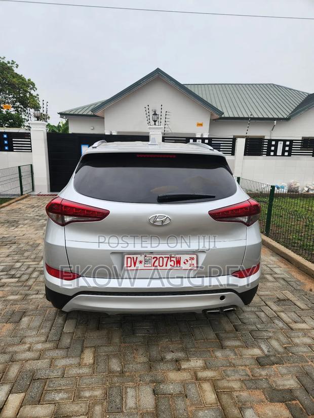 Hyundai Tucson Limited FWD 2017 Silver