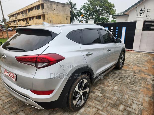 Hyundai Tucson Limited FWD 2017 Silver