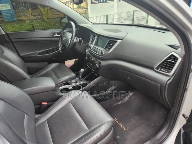 Hyundai Tucson Limited FWD 2017 Silver