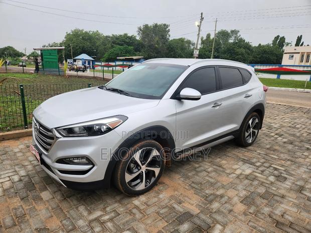 Hyundai Tucson Limited FWD 2017 Silver