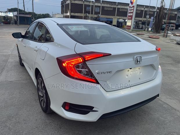 Honda Civic EX-L Sedan 2018 White