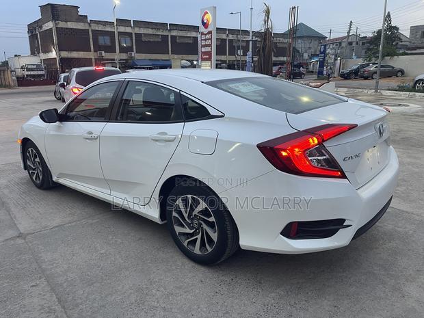 Honda Civic EX-L Sedan 2018 White