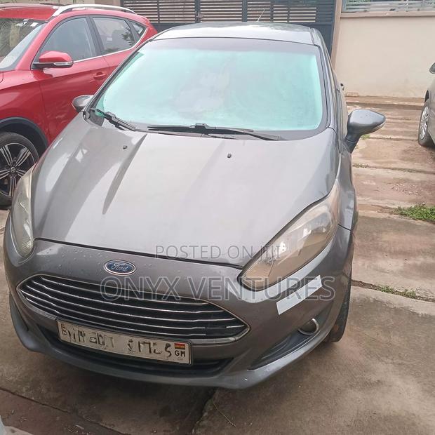 Ford Fiesta 2014 Gray