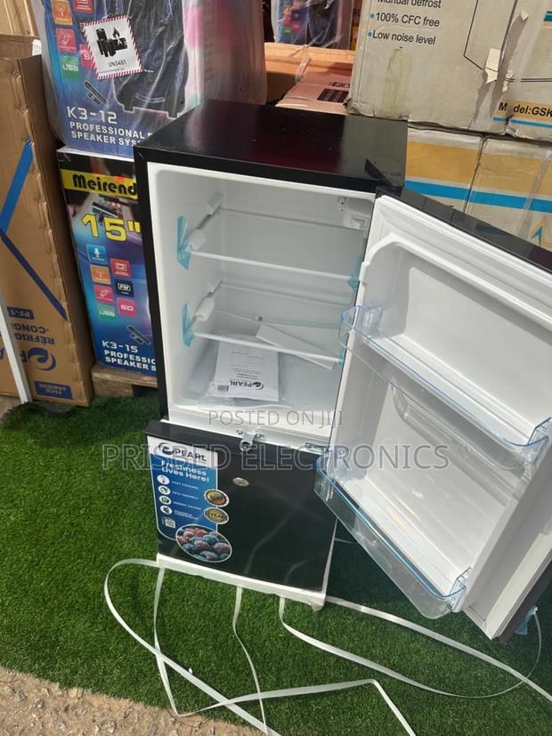 Pearl Table Top Double Door Fridge 77 Litres photo 3