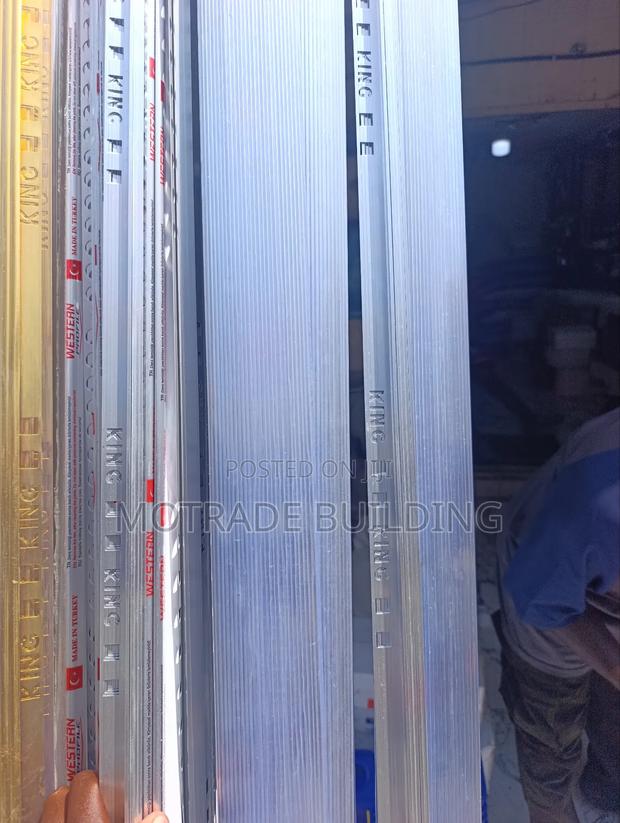 L Strips For Tiles · Photo 2