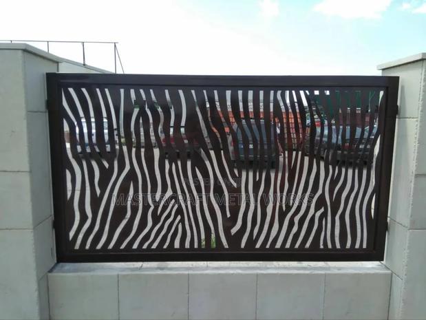 Metal Fence Wall Design