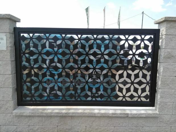 Metal Fence Wall Design