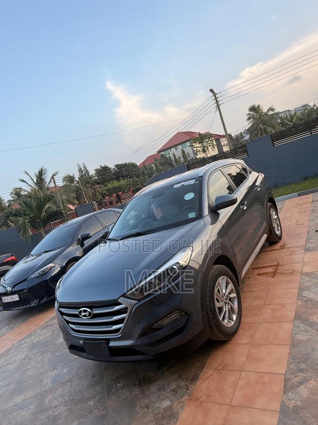Hyundai Tucson SEL FWD 2018 Gray