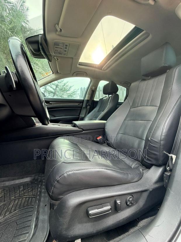 Honda Accord Touring 2018 Silver