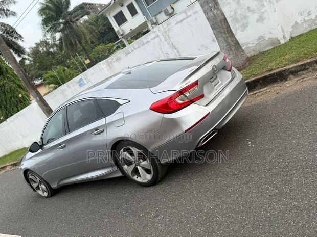 Honda Accord Touring 2018 Silver