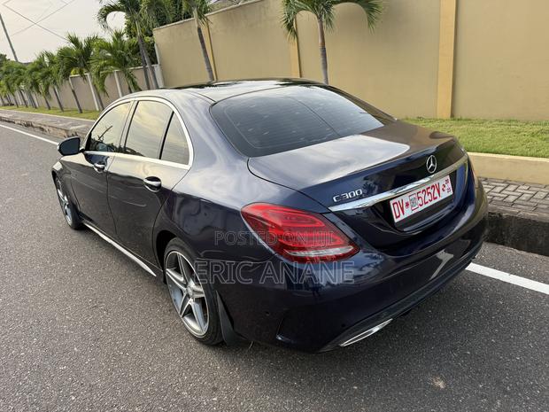 Mercedes-Benz C300 2015 Blue