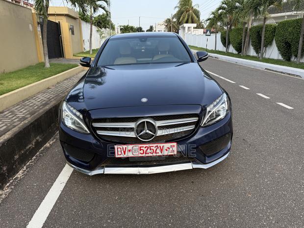 Mercedes-Benz C300 2015 Blue