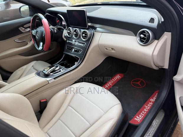 Mercedes-Benz C300 2015 Blue