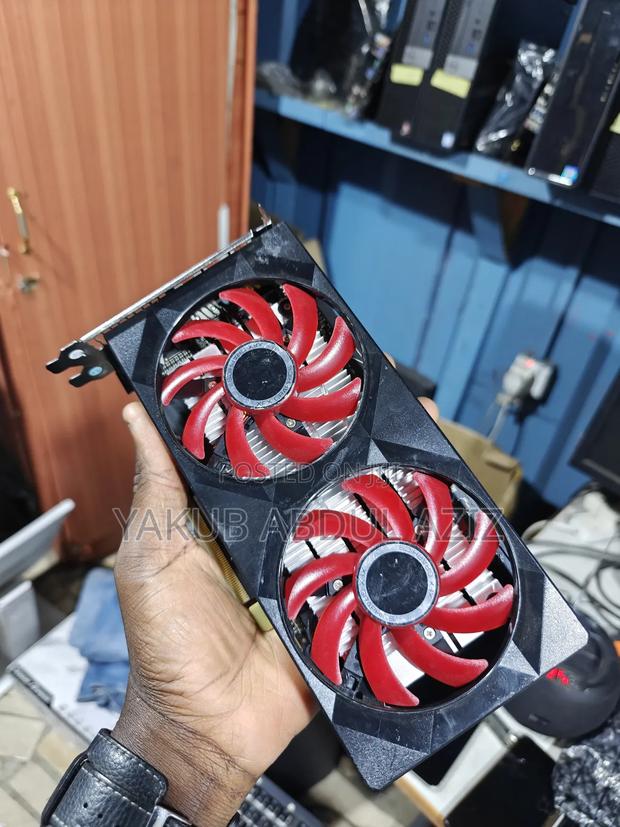 Non Plug Rx 550 2gig Dx12 Ddr2 photo 4