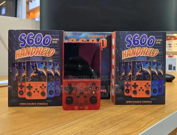 S600 Handheld Console · Photo 1