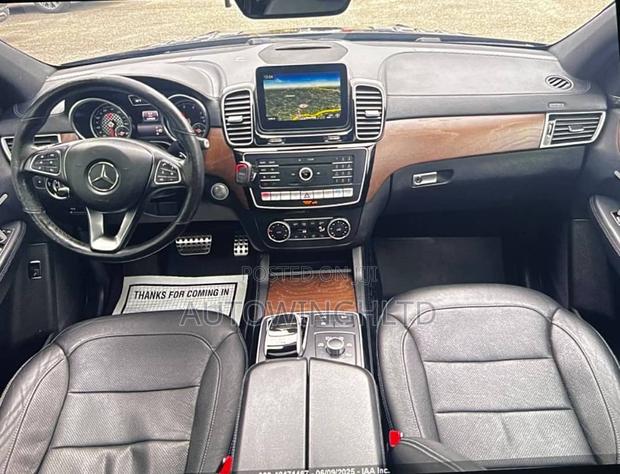 Mercedes-Benz GLE43 3.0 AWD 2017 Blue