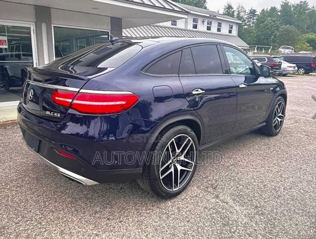 Mercedes-Benz GLE43 3.0 AWD 2017 Blue