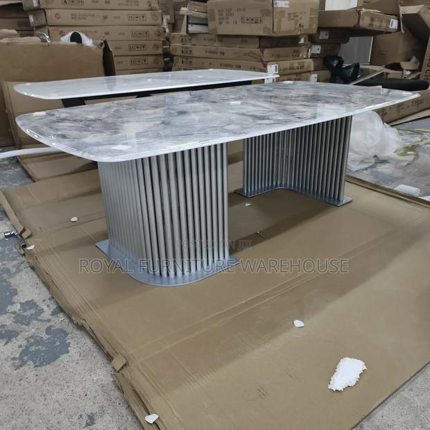 Nice Design Centre Table photo 2