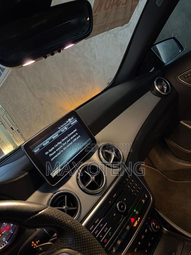 Mercedes-Benz GLA 250 2019 Silver photo 7