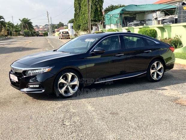 Honda Accord Touring 2.0T 2020 Black