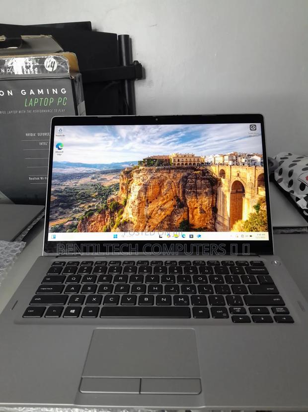 Laptop Dell Latitude 5310 16GB Intel Core I7 SSD 128GB