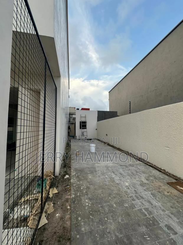 4bdrm House in East Airport, Tseaddo for sale · Photo 4
