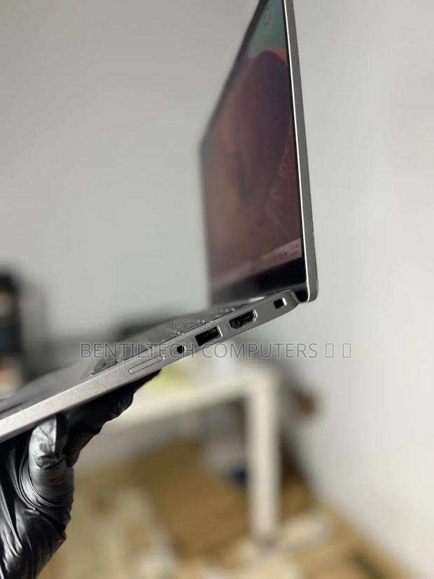 Laptop Dell Latitude 5320 16GB Intel Core I7 SSD 512GB photo 2