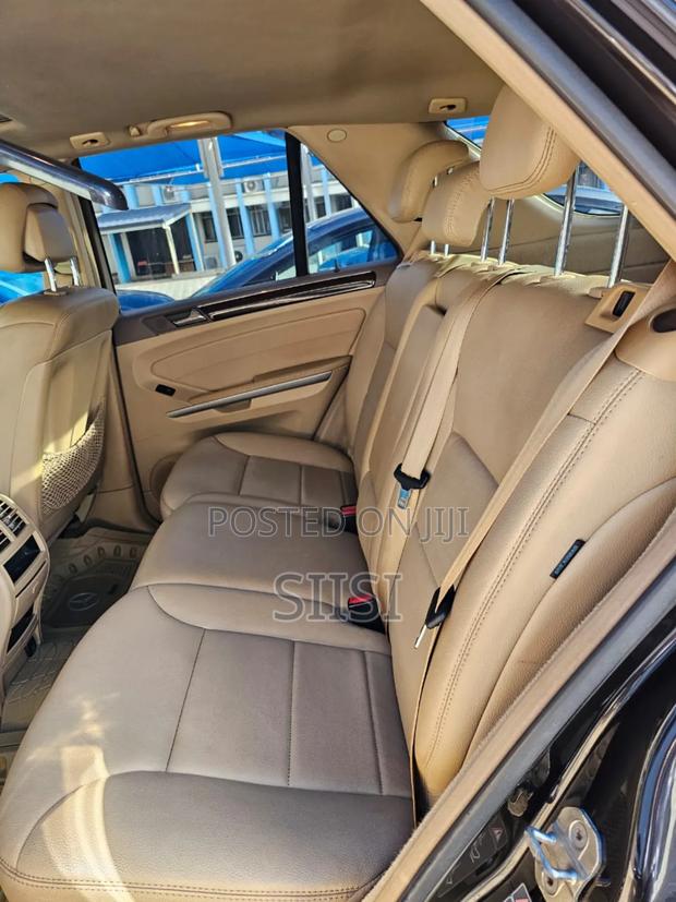 Mercedes-Benz M Class ML350 4MATIC 4dr SUV AWD (3.5L 6cyl 7A) 2014