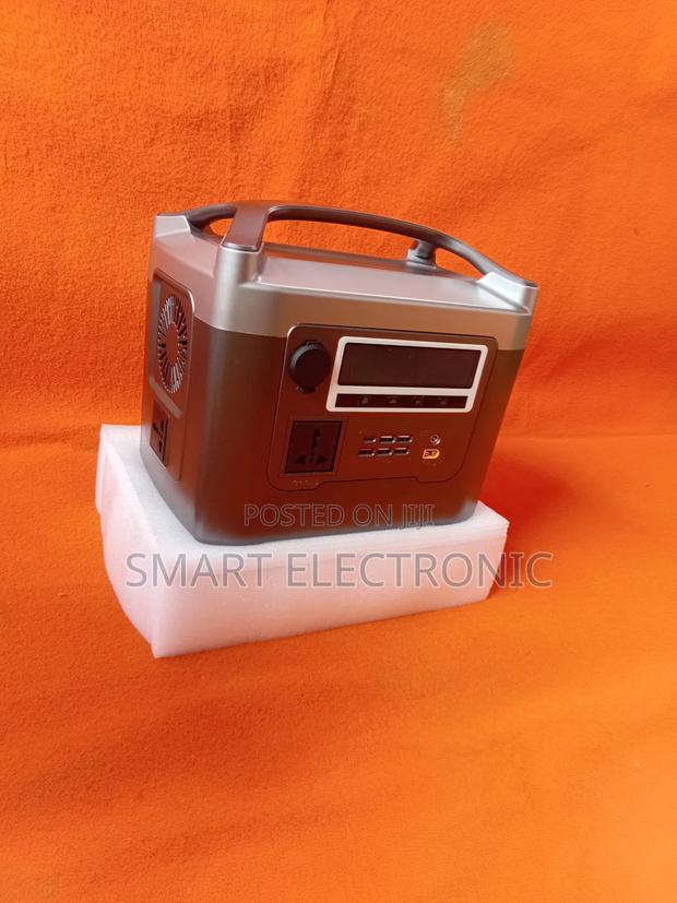 Ecocharge 600 Compact Outdoor Power Supply · Photo 2