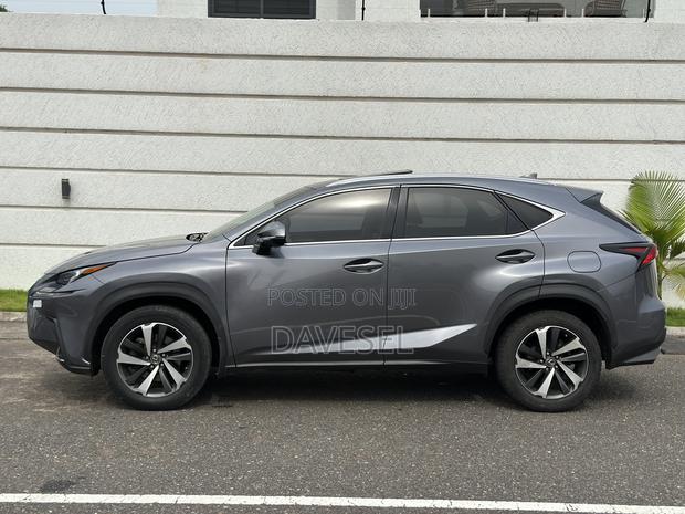 Lexus NX 2021 Silver