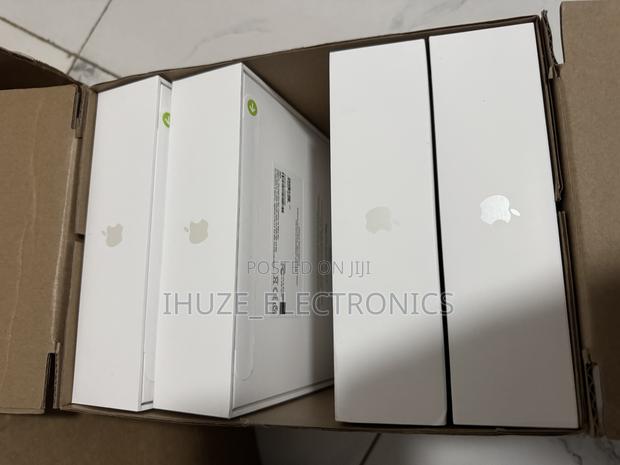New Apple iPad (2022) 64 GB Silver photo 2