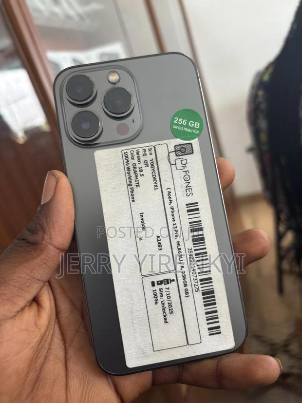 Apple iPhone 13 Pro 256 GB Black photo 2