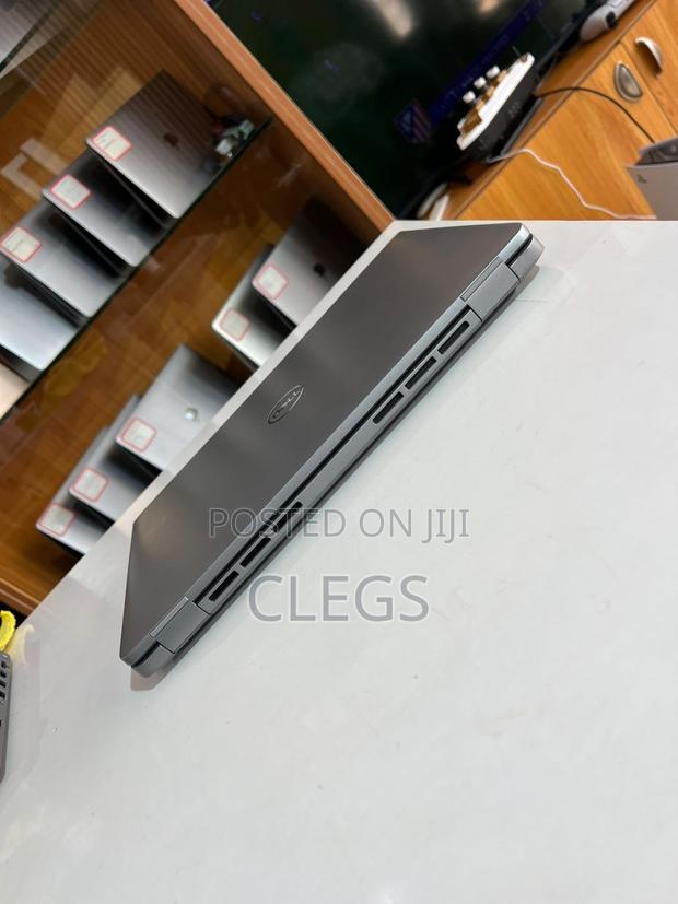Laptop Dell Precision 3550 32GB Intel Core Ultra 7 SSD 512GB photo 4