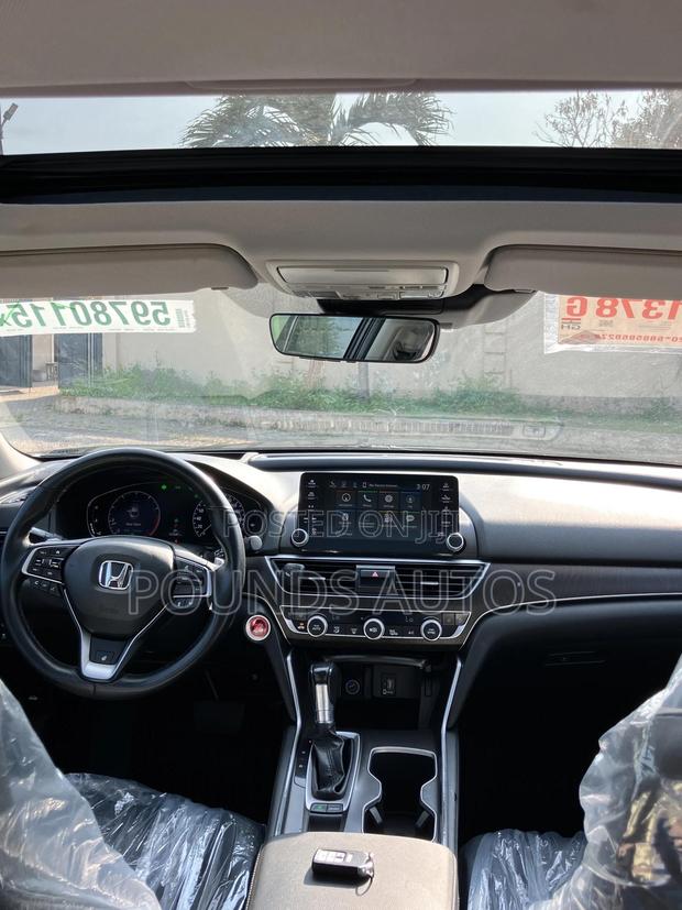 Honda Accord Touring 2.0T 2020 Black